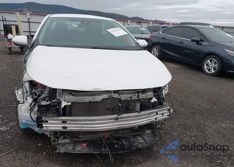 2021 Toyota Corolla Le z USA, uszkodzony, nr VIN 5YFEPMAE4MP210096